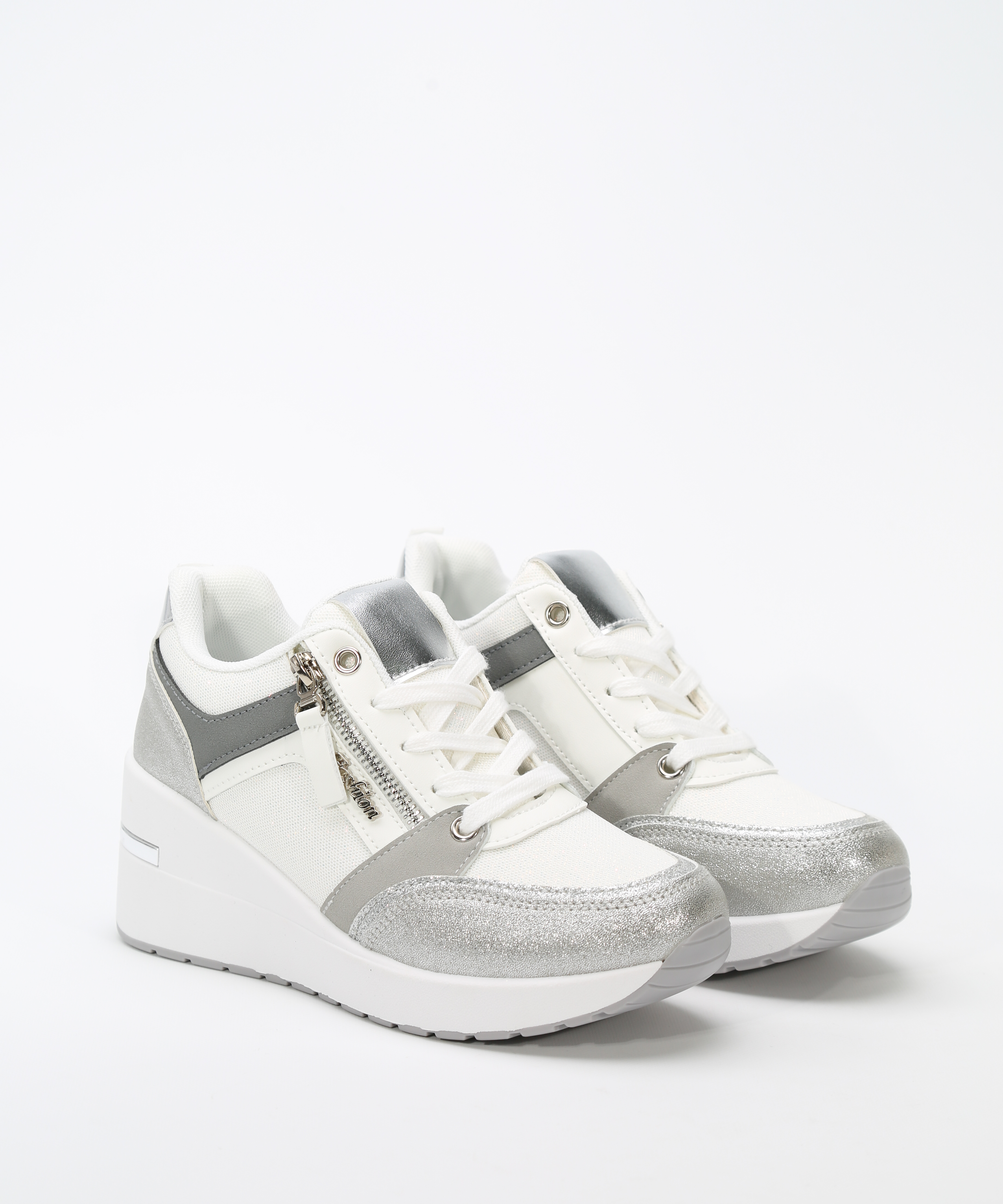 Zapatillas cuña detalle cremallera